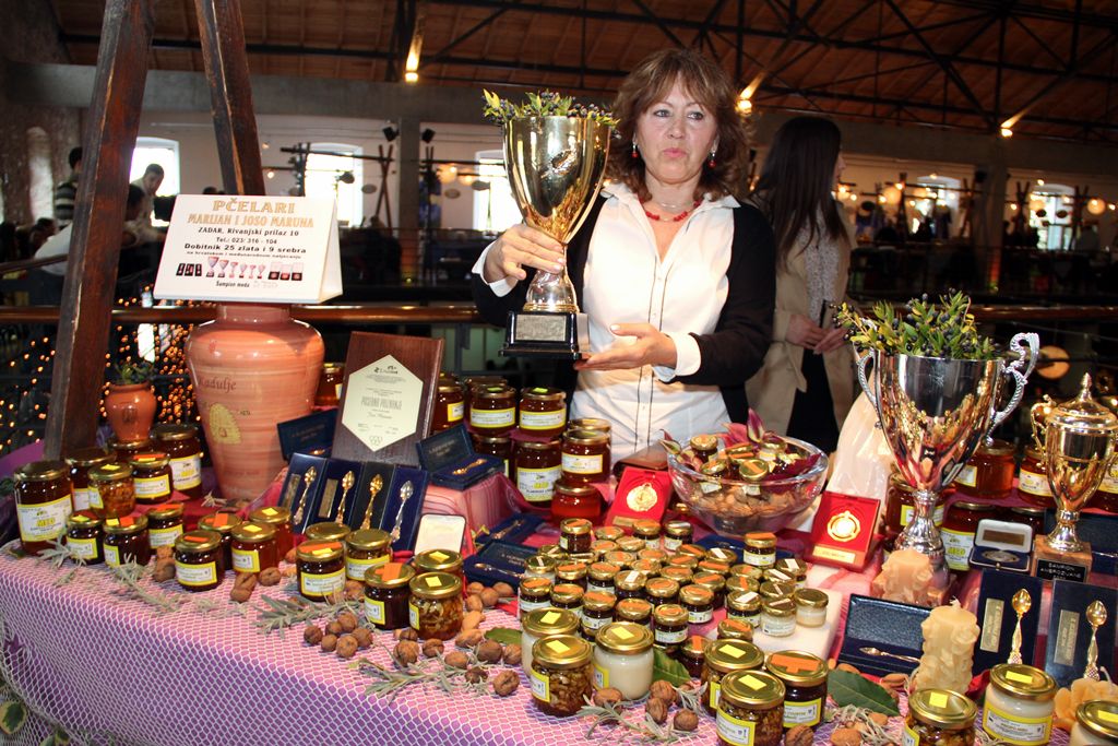 8. “Naši mali gušti” u Arsenalu