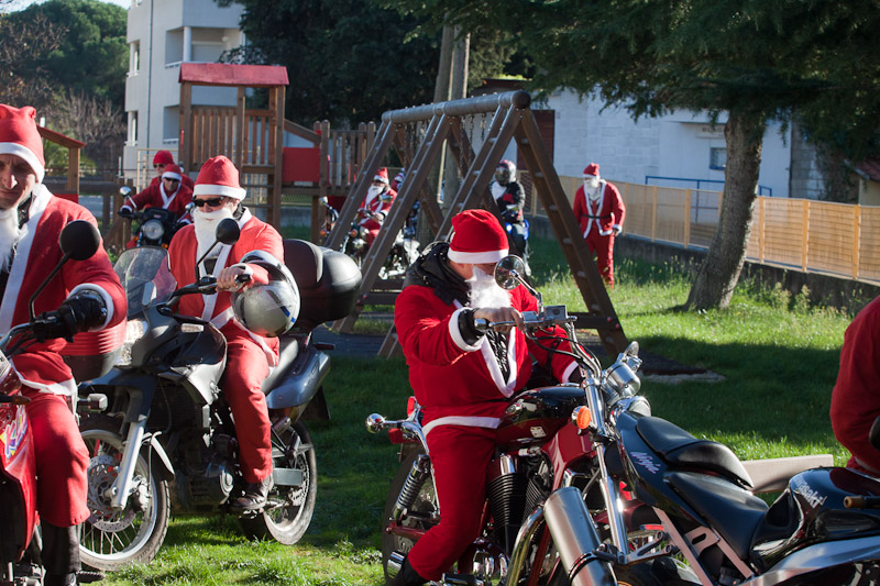 Biograd: Moto Mrazovi Duhovi u posjeti djecjim vrticima, Foto: Franjo Juric Biograd: Moto Mrazovi Duhovi u posjeti djecjim vrticima, Foto: Franjo Juric