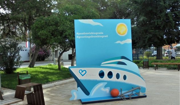 Biograd, brod na suhom
