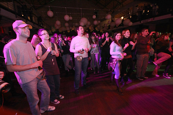 Jinx-i u Arsenalu (foto:Saša Čuka) Jinx-i u Arsenalu (foto:Saša Čuka)