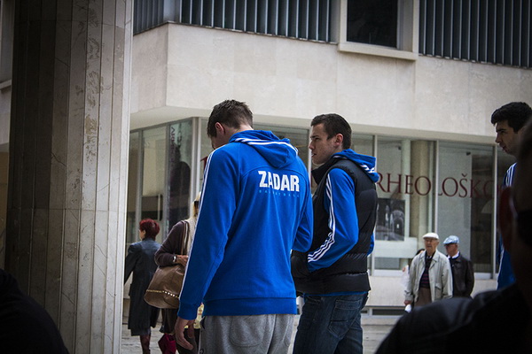 Druženje s košarkašima Zadra u Caffe baru Forum, Foto: Mia Čop Druženje s košarkašima Zadra u Caffe baru Forum, Foto: Mia Čop