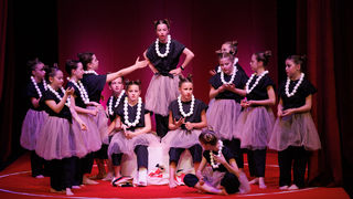 Igrajmo se: Zabranjeno mlađima od 15 strana A