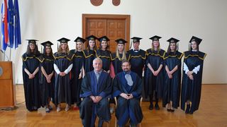 Promocija 11. generacije prvostupnika Odjela za germanistiku j Promocija 11. generacije prvostupnika Odjela za germanistiku j