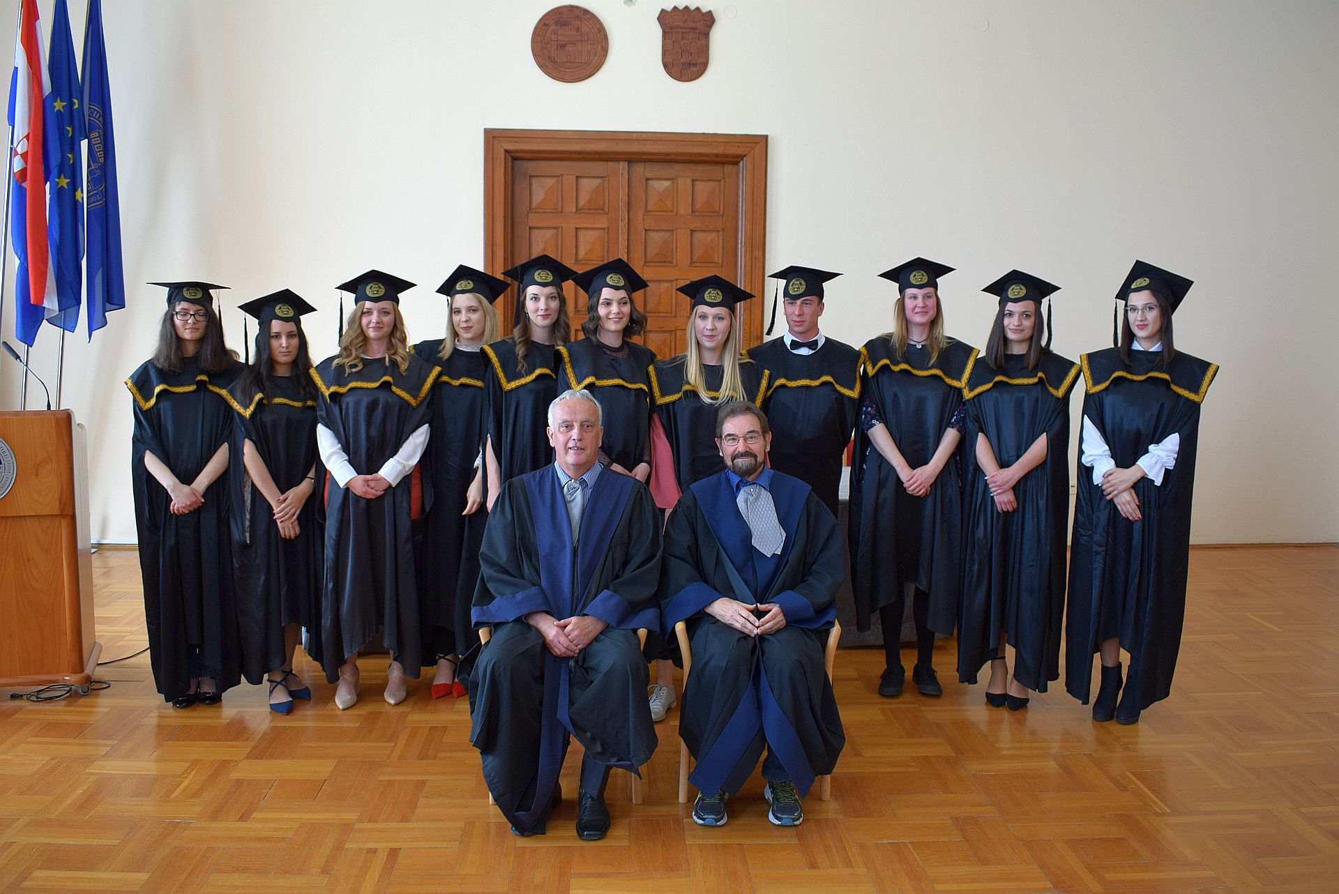 Promocija 11. generacije prvostupnika Odjela za germanistiku j Promocija 11. generacije prvostupnika Odjela za germanistiku j