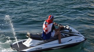 Svečani doček zadarskih Vatrenih: Jedrenjakom Branimir plovili od Gradskog mosta do gata na zadarskoj rivi