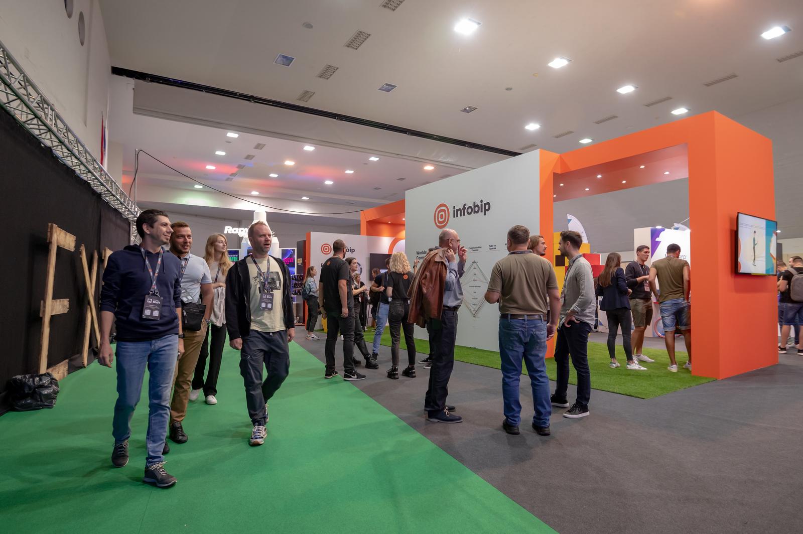 UREĐIVANJE GALERIJE: Međunarodna konferencija Infobip Shift počela na Višnjiku UREĐIVANJE GALERIJE: Međunarodna konferencija Infobip Shift počela na Višnjiku