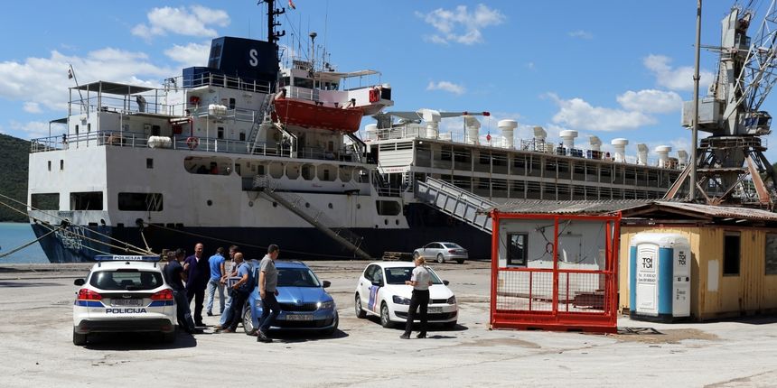 Čišćenje mora u Raškom zaljevu Čišćenje mora u Raškom zaljevu