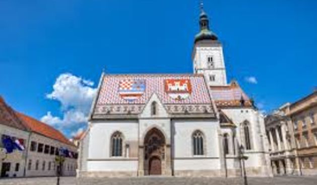 Performans na Markovom trgu “Hrvatska, teče li Sava uzvodno”, foto: zagrebonline.hr