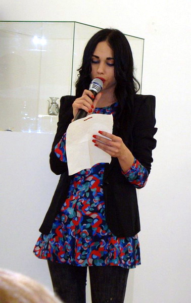 Kava pretočena u pjesmu – večer poezije u Muzeju antičkog stakla. Foto: Gordana Šarić