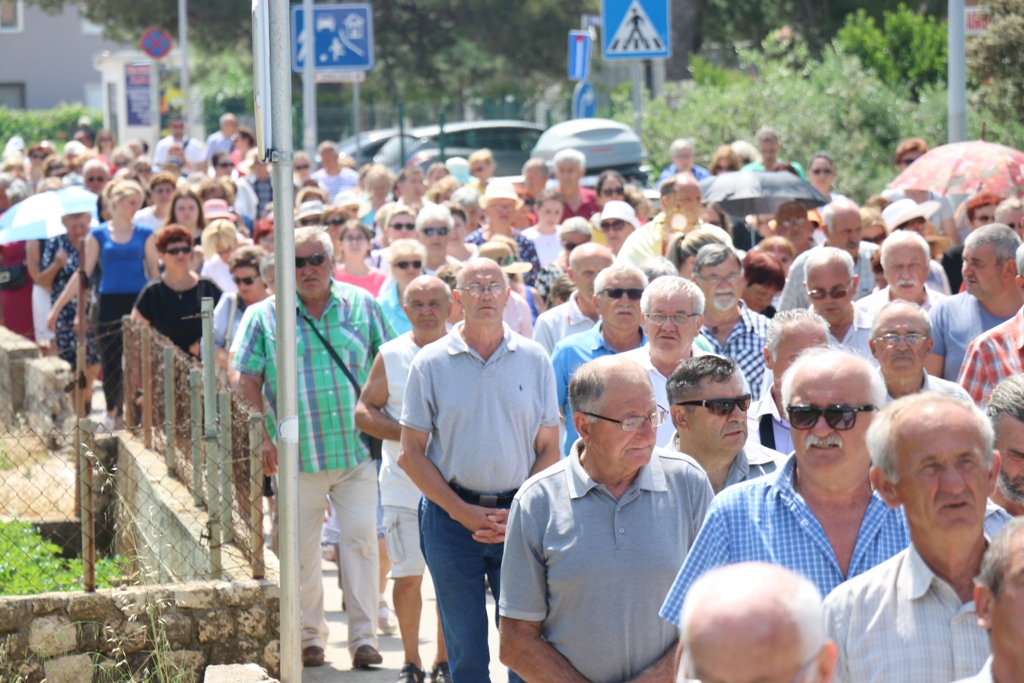 Tradicionalna procesija Tijelova ulicama Vira Tradicionalna procesija Tijelova ulicama Vira