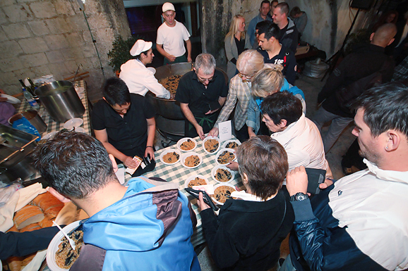 Arsenal: ”Četiri hobotnice” (foto:Saša Čuka)