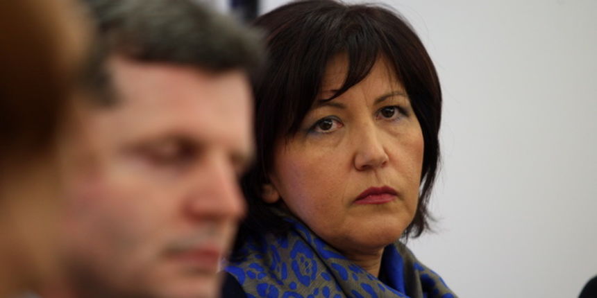 Zadar, 160413.
Muzej antickog stakla.
Veceras u 18 sati predstavljen je program HDZ-a i koalicijskih partnera za Grad Zadar za razdoblje 2013. – 2017. godine.
Na fotografiji: Maja Pletikosa, ravnateljica doma sv. Frane.
Foto: Jure Miskovic / CROPIX Zadar, 160413.
Muzej antickog stakla.
Veceras u 18 sati predstavljen je program HDZ-a i koalicijskih partnera za Grad Zadar za razdoblje 2013. – 2017. godine.
Na fotografiji: Maja Pletikosa, ravnateljica doma sv. Frane.
Foto: Jure Miskovic / CROPIX