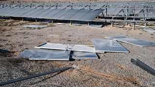 U Zatonu Obrovačkom bura uništila jednu od najvećih solarnih elektrana u Hrvatskoj U Zatonu Obrovačkom bura uništila jednu od najvećih solarnih elektrana u Hrvatskoj
