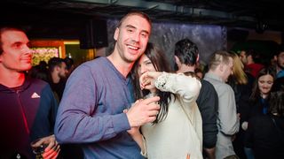 Subotnji party u Svarog baru