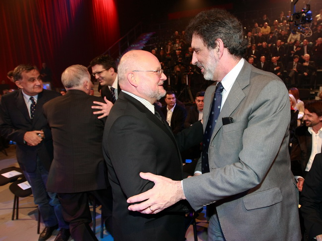 Zagreb, 261210.
HTV, studio Anton Marti, Prisavlje BB.
59. izbor sportasa 2010. godine u organizacij Sportskih novosti.
Na fotografiji: Zlatko Matesa i Radovan Fuchs.
Foto: Ronald Gorsic / CROPIX