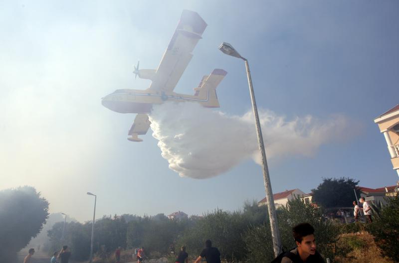 Požar na Plovaniji 11. kolovoza 2013. Foto: Željko Mršić/PIXSELL Požar na Plovaniji 11. kolovoza 2013. Foto: Željko Mršić/PIXSELL