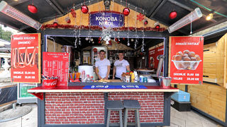 Adventske kućice su otvorile vrata, gastro ponuda je bolja i raznovrsnija nego ikad