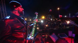 Advent na Viru: Crvena jabuka oduševila u “sniježnom” Viru Advent na Viru: Crvena jabuka oduševila u “sniježnom” Viru