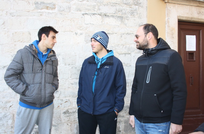 Zadarski sportaši i sportski novinari velikog srca napunili Socijalnu samoposlugu Zadarski sportaši i sportski novinari velikog srca napunili Socijalnu samoposlugu