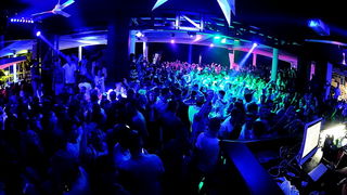 Zrće: Nicci Belucci u Aquariusu by G. Telak