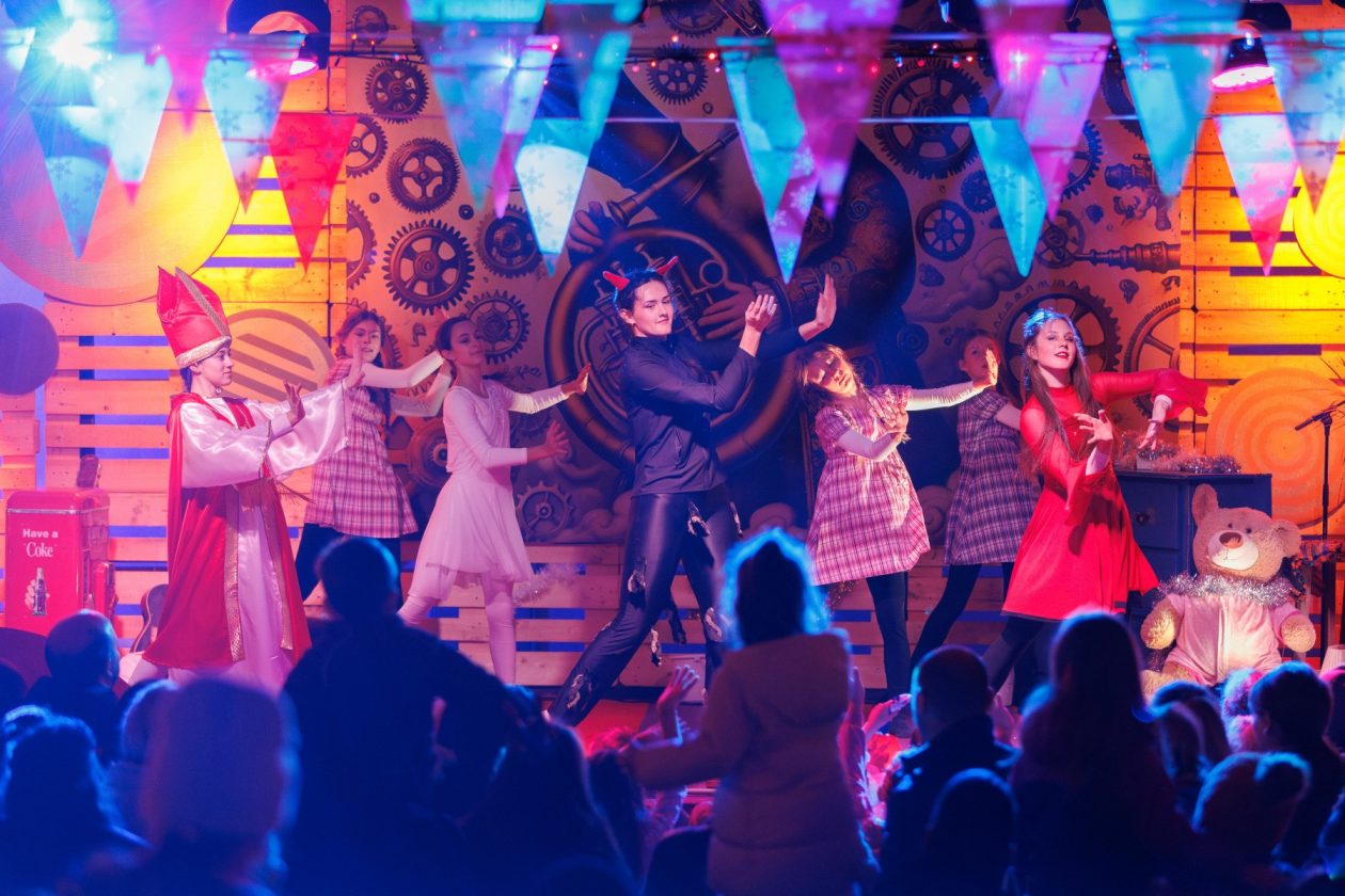 dječja predstava o svetom Nikoli, Božićni gramofon na Pijaci dječja predstava o svetom Nikoli, Božićni gramofon na Pijaci