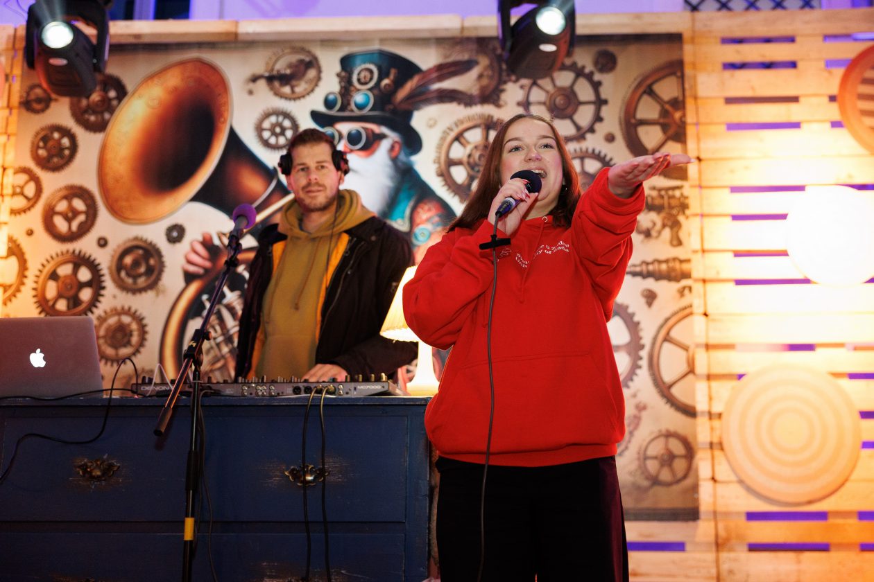 Student Advent @ Božićni gramofon Student Advent @ Božićni gramofon