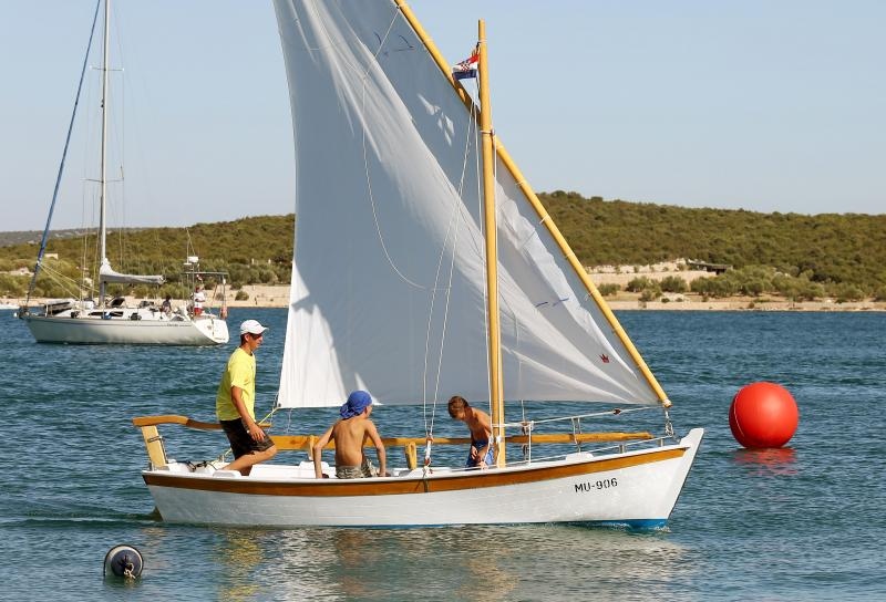 Betina: Regata na latinsko idro “Za dušu i tilo”. Photo: Duško Jaramaz/PIXSELL
