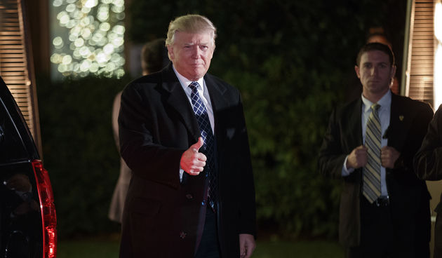 Donald Trump, kostimirana zabava