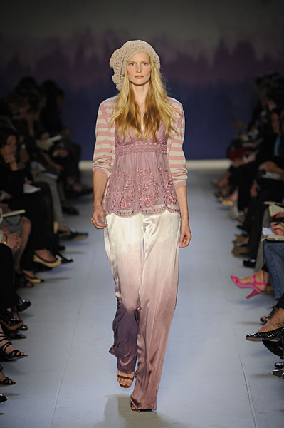 “Tie & dye” tehnika bojanja odjeće (Moda.hr)