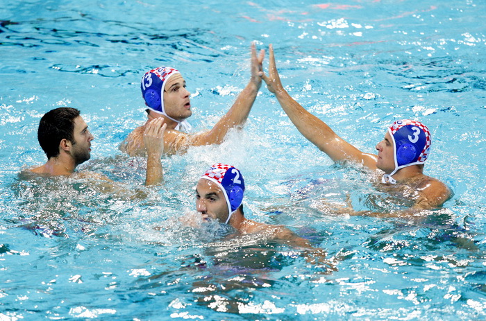Zagreb, 050910.Bazen Mladost na Savi.29. Europsko prvenstvo u vaterpolu.Hrvatska – ItalijaNa fotografiji: slavlje hrvatskih vaterpolista, Josip Pavic, Damir Buric, Ivan Buljubasic i Miho Boskovic.Foto: Ronald Gorsic / CROPIX
