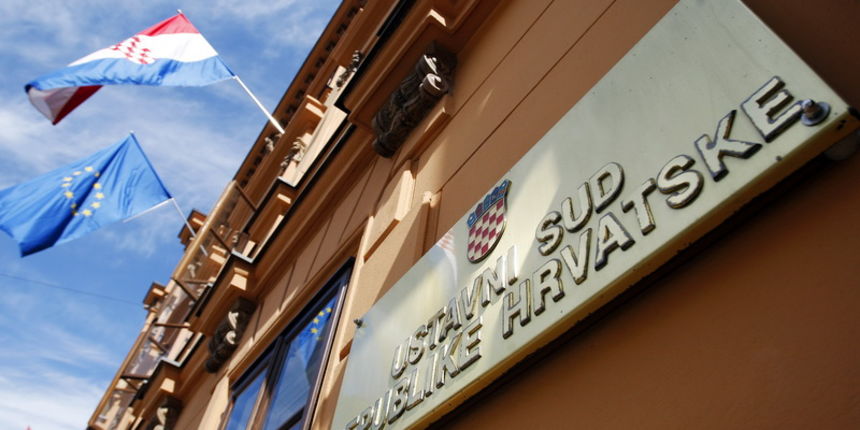 Zagreb, 220513.Ustavni sud, Trg sv. Marka 4.Sjednica Ustavnog suda odrzana je danas na Trgu sv. Marka. Izmedju ostalog, sud je raspravljao o zdravstvenom odgoju u osnovnim i srednjim skolama, te ga privremeno ukinuoNa fotografiji: procelje zgrade Ustav