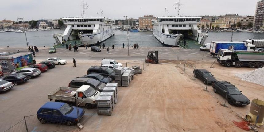 Radovi na izgradnji kanalizacijskog sustava na Liburnskoj obali. Photo: Dino Stanin/PIXSELL