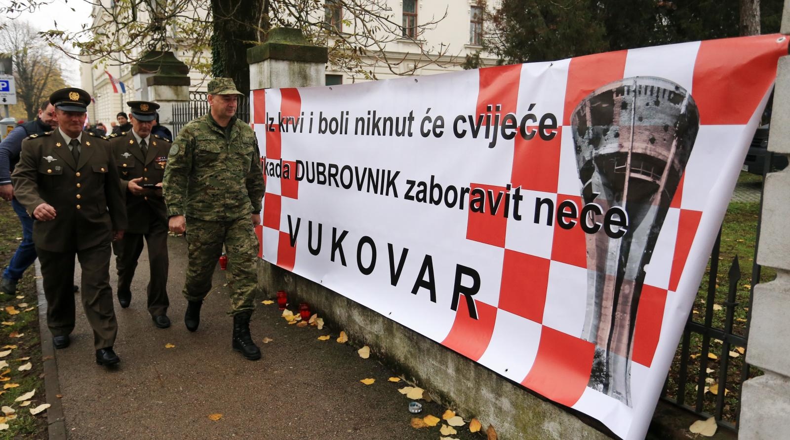 Kolona Sjećanja u Vukovaru 18. studenog 2017. Kolona Sjećanja u Vukovaru 18. studenog 2017.