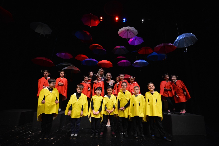 HNK Zadar: Premijera predstave “Tko i što brani”, Igrajmo se HNK Zadar: Premijera predstave “Tko i što brani”, Igrajmo se