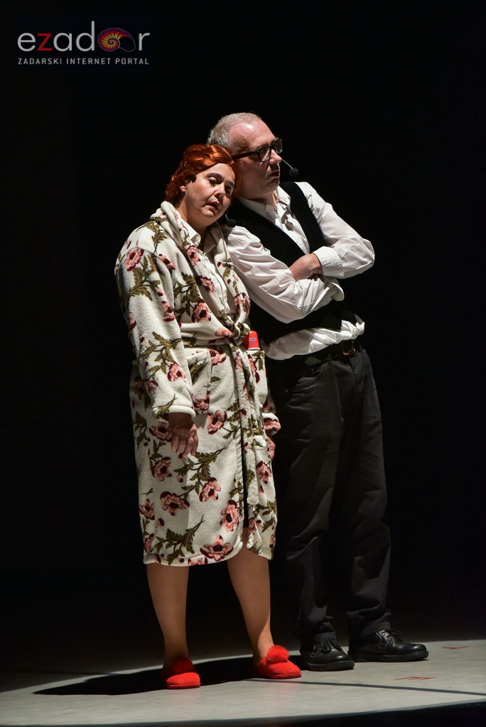 Predstava “Odgojoj” Plesne udruge Gesta u HNK Zadar