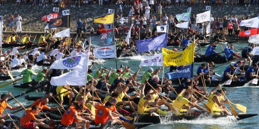 Start 17. maratona ladja, amaterskog sportskog natjecanja u utrci starih izvornih plovila-ladja, od Metkovica do Ploca duljine 22 500 m. Photo: Ivo Cagalj/PIXSELL