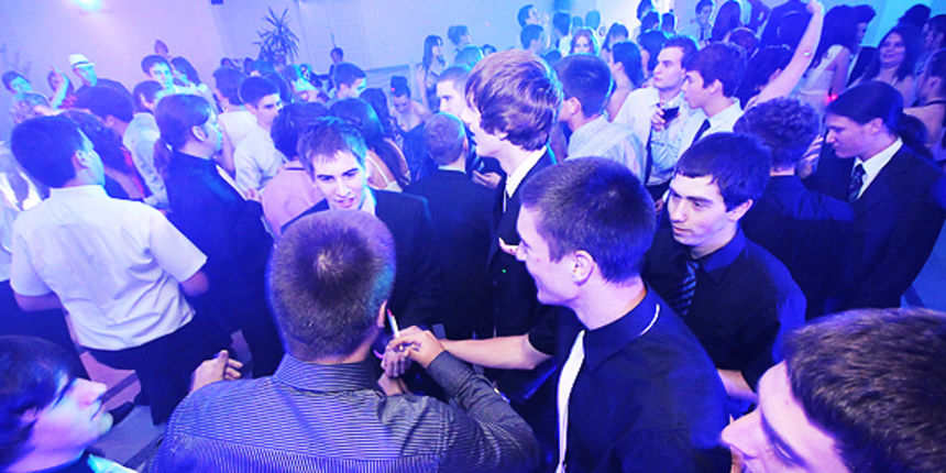 Maturalna večer gimnazije Franjo Petrić (foto:Saša Čuka) Maturalna večer gimnazije Franjo Petrić (foto:Saša Čuka)