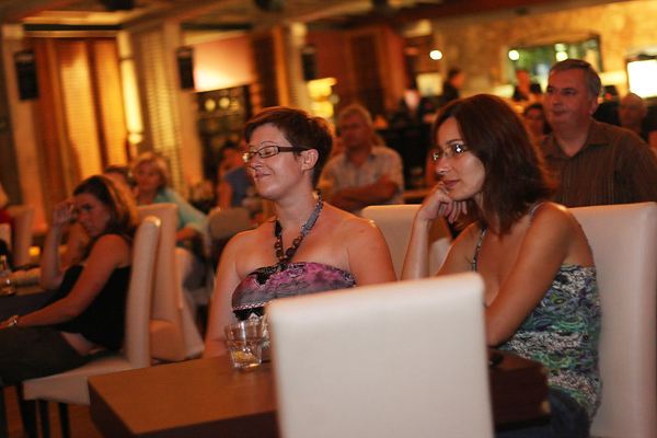 Arsenal : Večer stand up komedije (Saša Čuka)