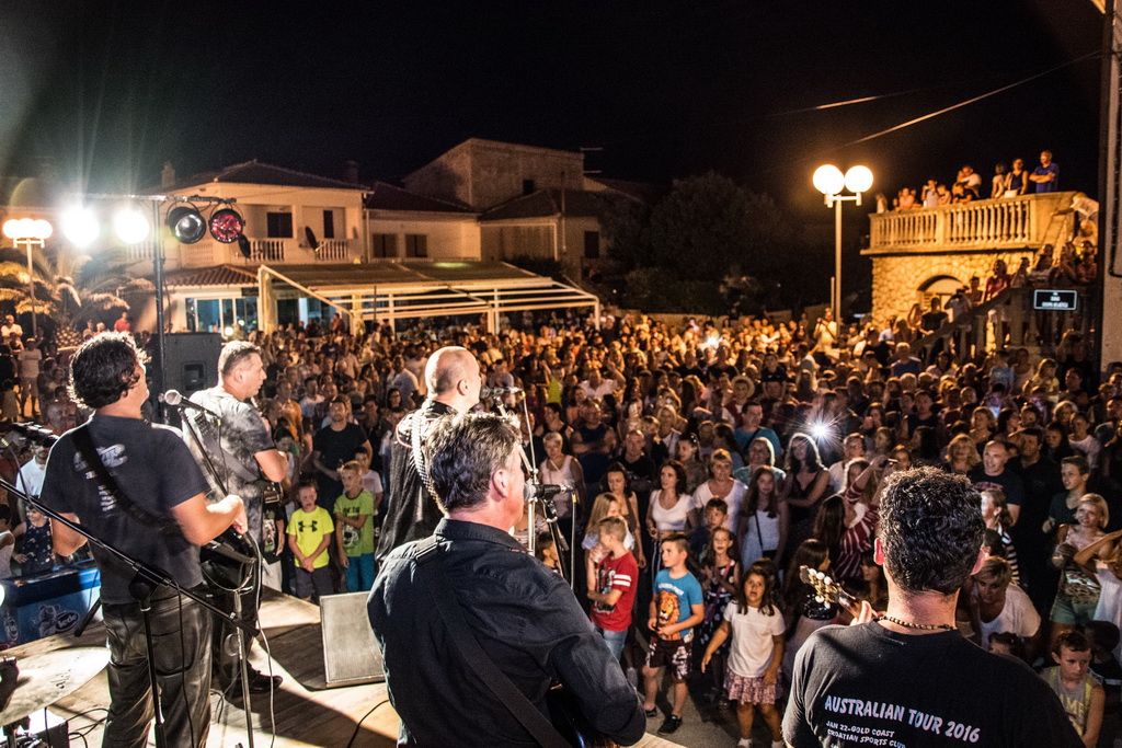 Tamburaški sastav Gazde u Povljani Tamburaški sastav Gazde u Povljani