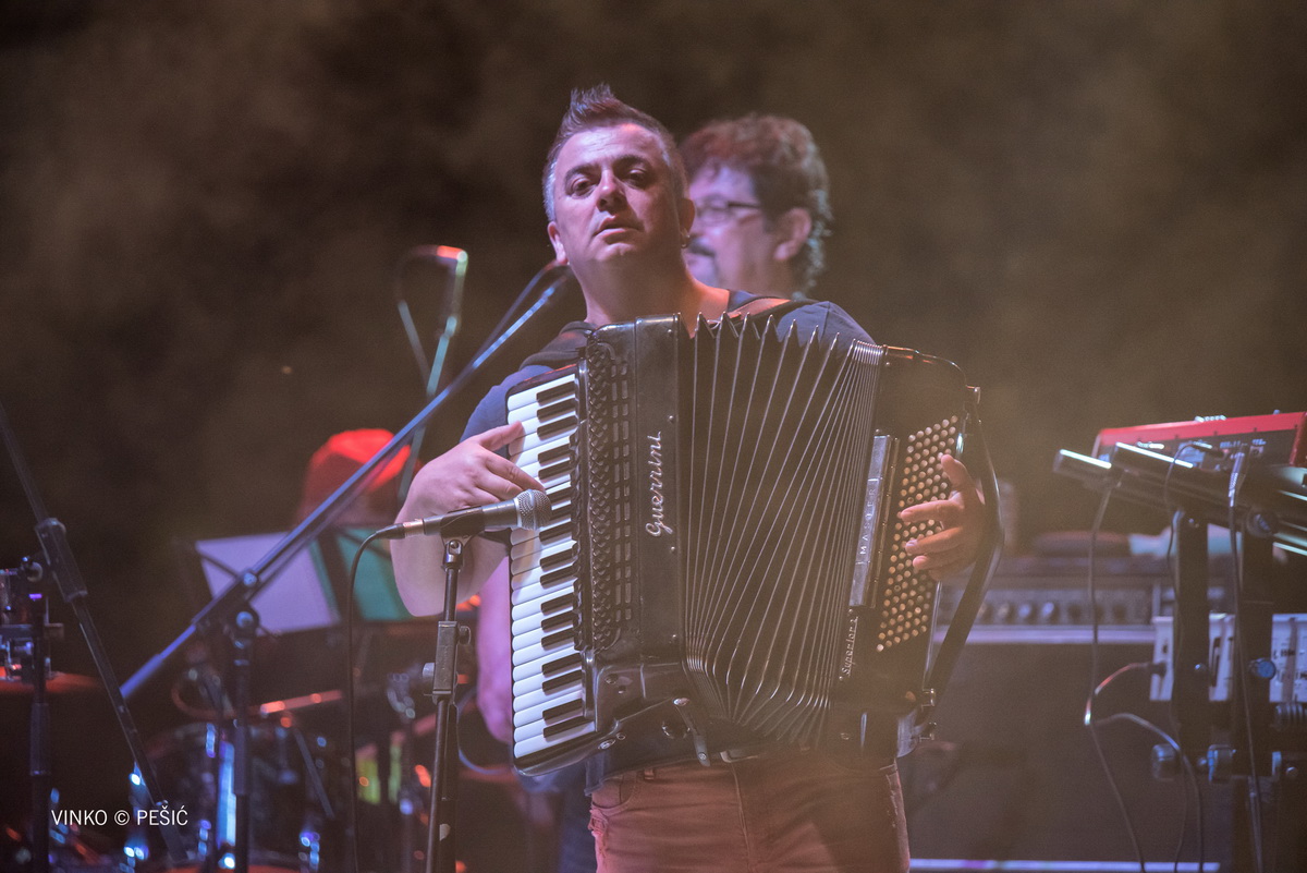 Halid Bešlić @ Bazen Ilirije u Biogradu n/M Halid Bešlić @ Bazen Ilirije u Biogradu n/M