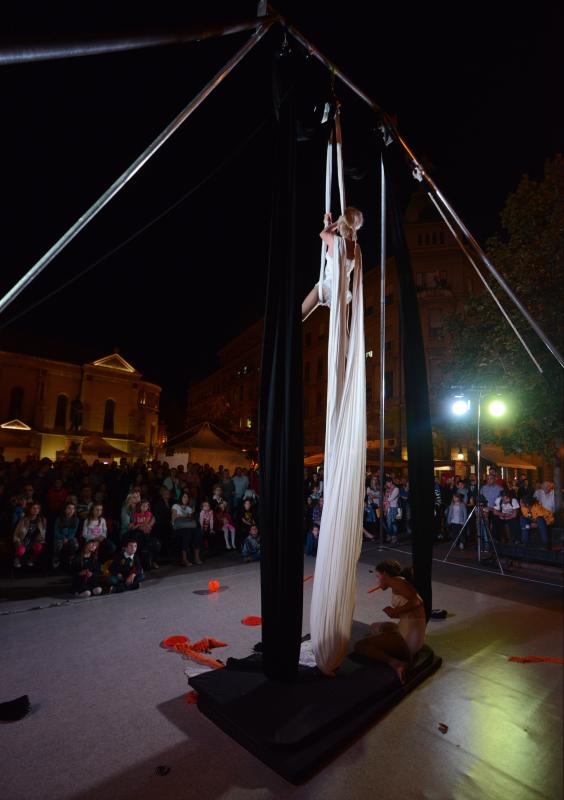 Storybook Teatar na Cvjetnom trgu i party se odrzao u Supercaffeu gjde su dosle osobe iz javnog zivota. Predstava zivot na vosokoj nozi by Ludifico Photo: Marko Lukunic/PIXSELL