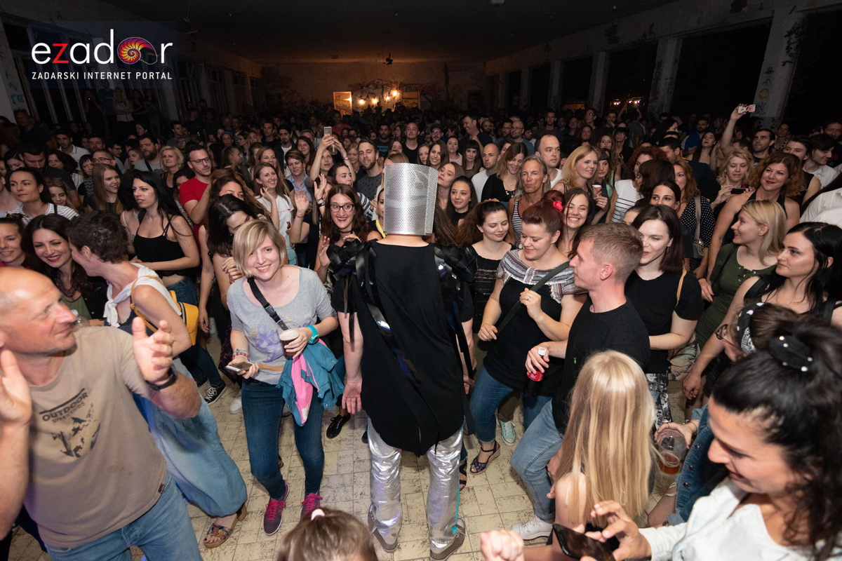 KvartArt 2018.: Art buvljak & koncert Nipplepeoplea