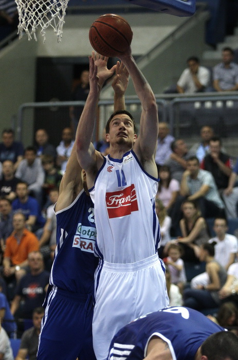 Zagreb, 040512.
KC Drazen Petrovic.
Kosarkaska utakmica Liga za prvaka ( prvenstvo Hrvatske ) 12.kolo Cibona – Zadar.
Na slici: Pavle Marcinkovic 12.
Foto: Nenad Dugi / CROPIX Zagreb, 040512.
KC Drazen Petrovic.
Kosarkaska utakmica Liga za prvaka ( prvenstvo Hrvatske ) 12.kolo Cibona – Zadar.
Na slici: Pavle Marcinkovic 12.
Foto: Nenad Dugi / CROPIX