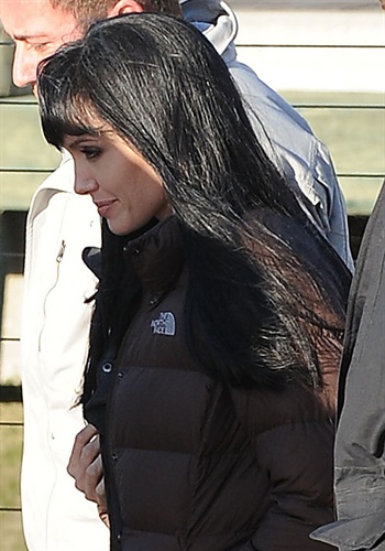 Angelina Jolie promijenila imidž i vratila se na posao ( Angelina Jolie promijenila imidž i vratila se na posao (