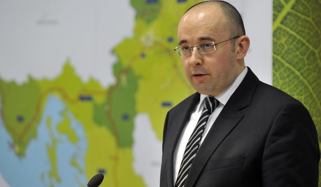 Zagreb, 260313.
Konferencija za medije predsjednika Uprave Plinacroa Mladena Antunovica na kojoj je predstavio ostvarene rezultate tijekom 2012. godine, te odgovaro na pitanja novinara.
Na fotografiji: Mladen Antunovic
Foto: Bruno Konjevic / CROPIX