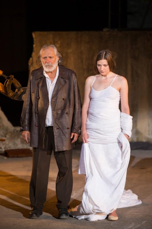 predstava Kazališta Ulysses i MESS Sarajevo u koprodukciji s Narodnim pozorištem Sarajevo izvedena na Dubrovačkim ljetnim igrama