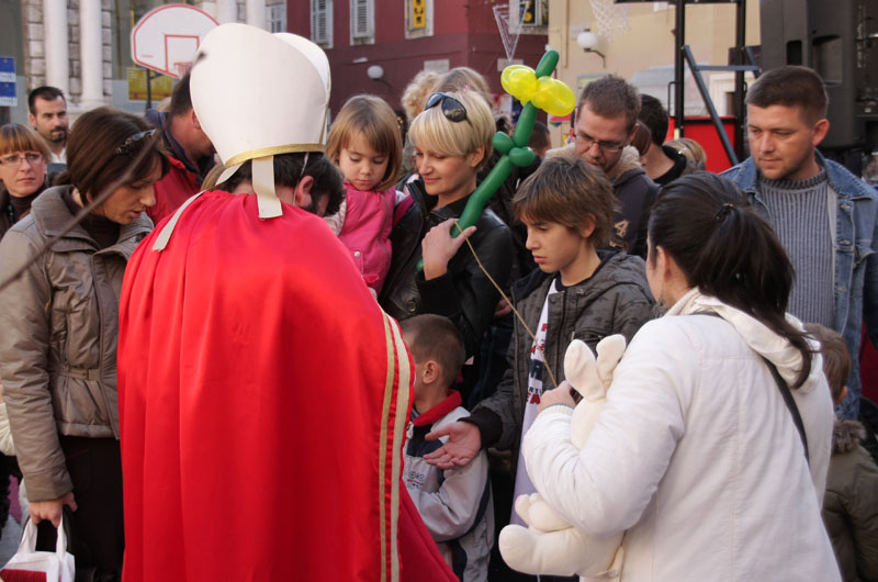 Božićni sajam na Forumu i Sv. Nikola na Narodnom trgu