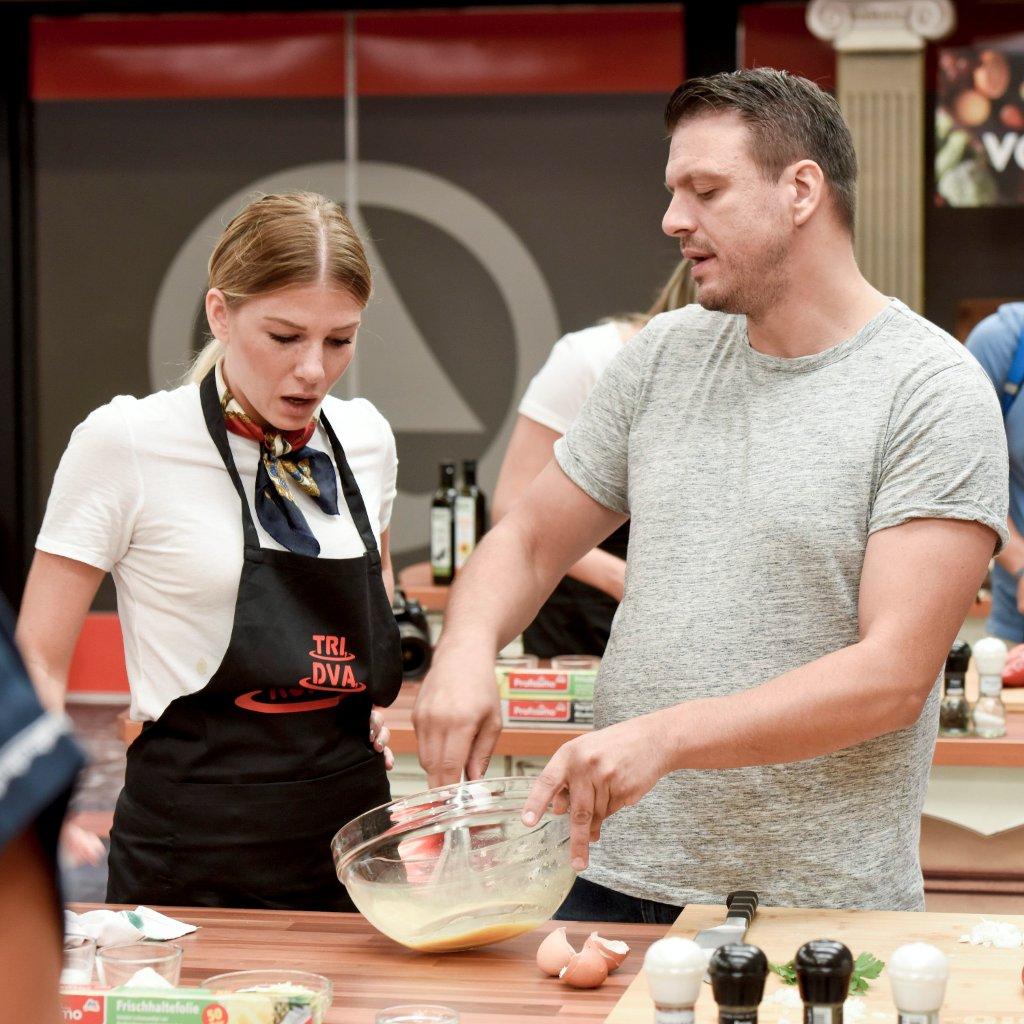 321 kuhaj, mate janković, dalila žuklić, jaja, set, tri,dva, jedan, kuhaj 321 kuhaj, mate janković, dalila žuklić, jaja, set, tri,dva, jedan, kuhaj