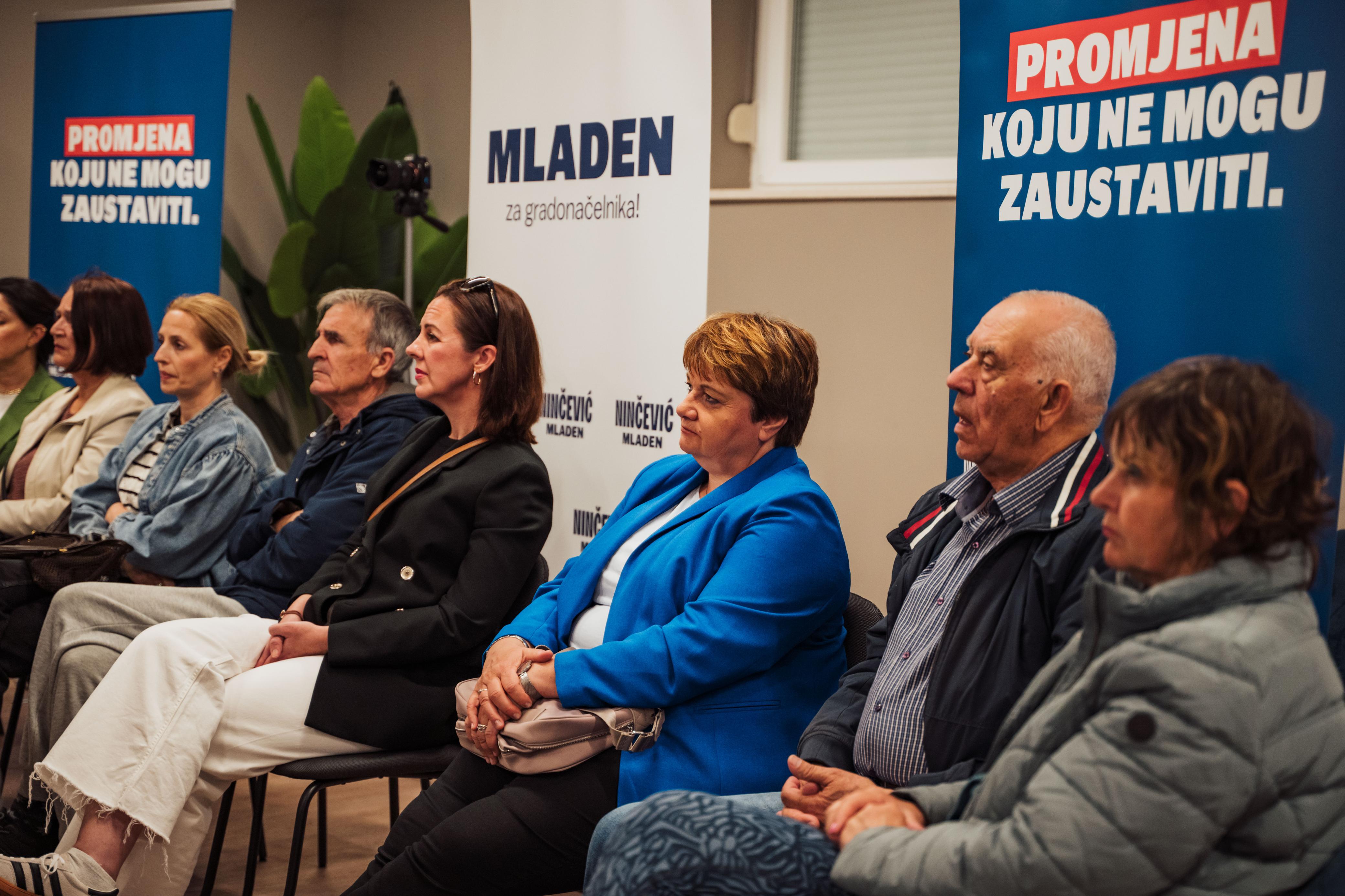 Nezavisni kandidat za gradonačelnika Zadra Mladen Ninčević na Dijalogu s građanima Nezavisni kandidat za gradonačelnika Zadra Mladen Ninčević na Dijalogu s građanima