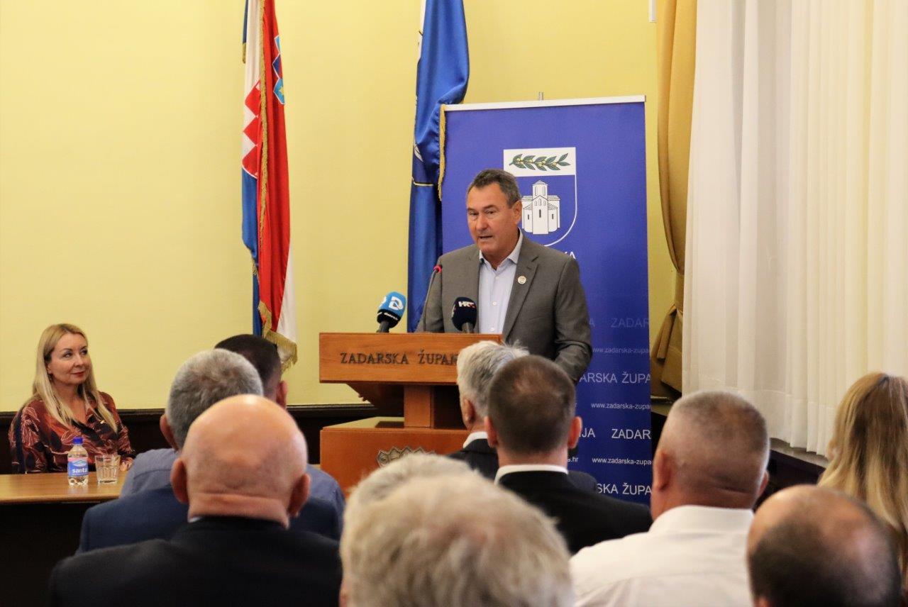 Primanjem u Domu županije uz dodjelu prigodnih zahvalnica svečano je obilježena 32. godišnjica osnutka i borbenog djelovanja 112. brigade Hrvatske vojske.